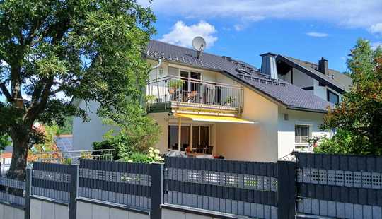 Bild von Modernisiertes EFH mit Einliegerwohnung, aufwändiger Gartenanlage und Fernsicht in Ruhelage!