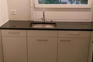 Charmantes 1-Zimmer Haus in Frankfurt-Griesheim, verfügbar ab 04.02.2026 – Waldschulstr. 94, 65933 Griesheim, Frankfurt am Main – Vorschaubild 1
