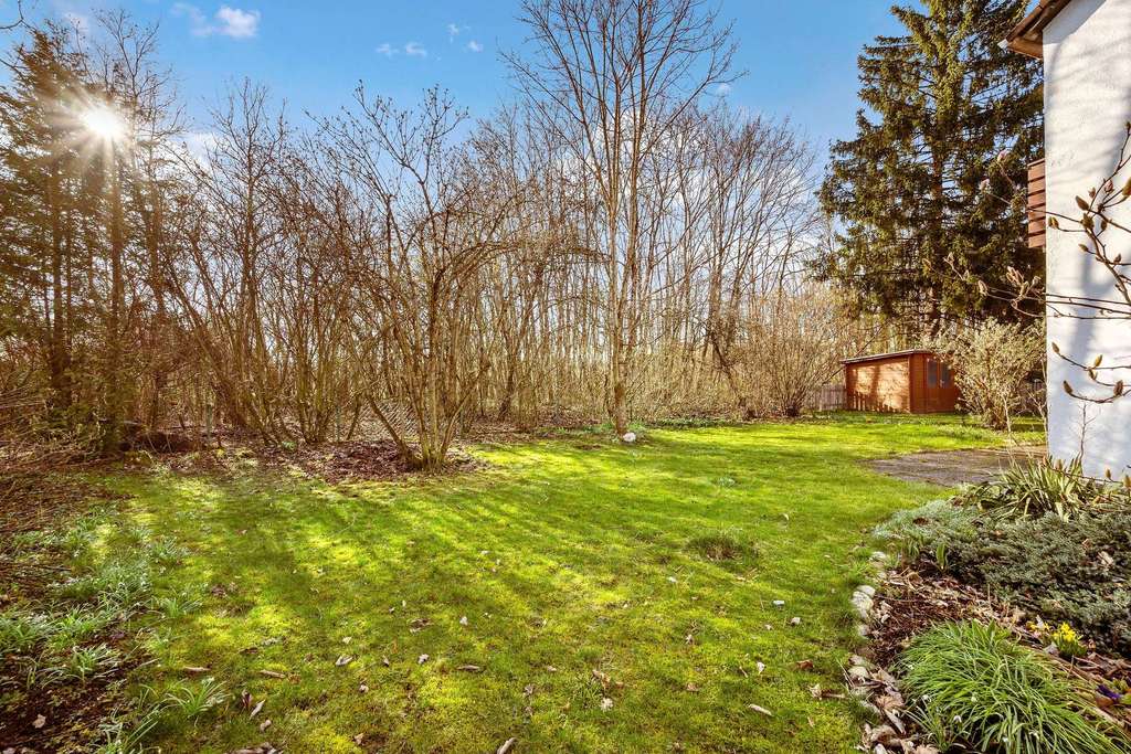 Immobilie in Vaterstetten - Ruhig gelegenes Reihenendhaus mit viel Potenzial und Blick ins Grüne - Bild 4