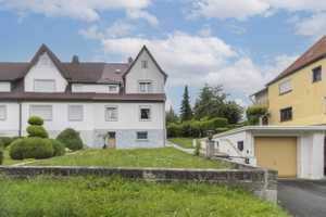 Eine Doppelhaushälfte mit Potenzial – Gestalten Sie Ihr neues Zuhause selbst – Coburg – Vorschaubild 1