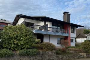 Traumhaus in ruhiger Lage! – Die vollständige Adresse der Immobilie erhältst du vom Anbieter., 77830 Bühlertal – Vorschaubild 1