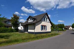 Freistehendes 4-Personen-Ferienhaus mit neuer Küche und 2 Bädern im Ferienresort Cochem (3553) – Am Kellerborn 1-610, 56814 Ediger-Eller – Vorschaubild 23