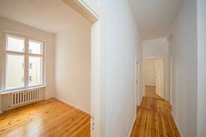 Zwischen Ku'Damm und Mommsen: 6-Zimmer-Altbau mit Balkon EBK u. Aufzug – Wielandstraße 18, 10629 Charlottenburg, Berlin – Vorschaubild 6