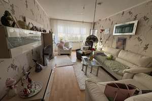 Als Kapitalanlage oder zur Selbstnutzung: Freie 4-Zimmer-Wohnung mit Balkon und Kellerabteil