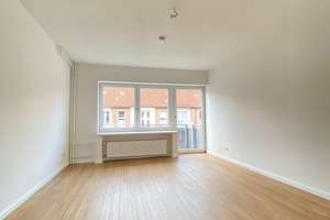 Schöne 1 Zimmerwohnung mit Balkon und Einbauküche – Elise-Averdieck-Straße 27, 20535 Borgfelde, Hamburg – Vorschaubild 2