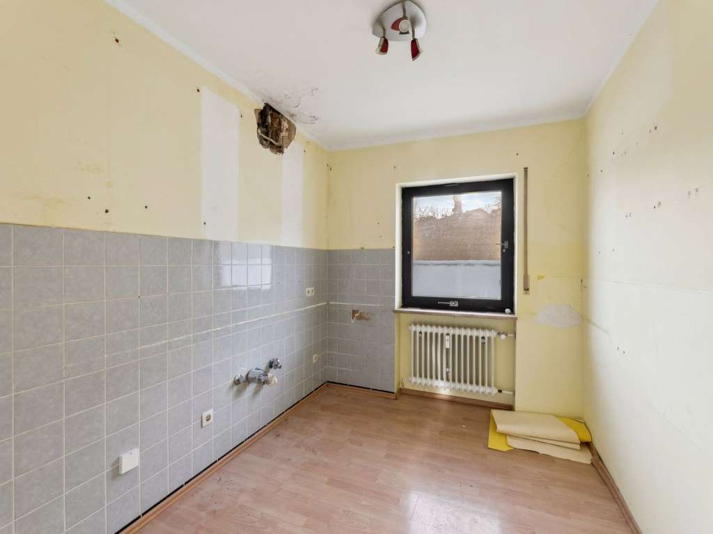 Immobilie in Cadolzburg - Anwesen mit MFH, Gaststätte und zusätzlichen Grundstück in zentraler Lage in Cadolzburg - Bild 3