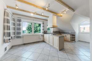 Flexibel Wohnen! 5-Zimmer-DG-Wohnung mit Gartenanteil, TG-Stellplatz und kleiner Galerie – Die vollständige Adresse der Immobilie erhältst du vom Anbieter., 89143 Blaubeuren – Vorschaubild 6