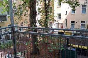 BEZUGSFREI! Charmante 4-Zimmer-Wohnung mit zwei Balkonen