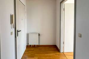 Freie 1-Zimmer-Penthouse-Wohnung mit Tiefgaragenstellplatz und Lift – Die vollständige Adresse der Immobilie erhältst du vom Anbieter., 4315 Neustadt-Neuschönefeld, Leipzig – Vorschaubild 4
