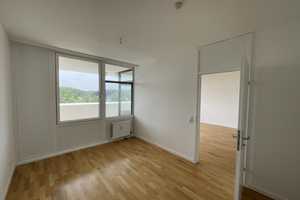 Sonnenverwöhnte 2 Zimmer-Eigentumswohnung mit sensationellem Fernblick! – Wiesbaden – Vorschaubild 3