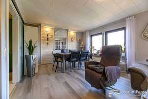Charmante Doppelhaushälfte
- Balkon - Terrasse - Garten - Stellplatz - – Ennepe-Ruhr-Kreis – Vorschaubild 2