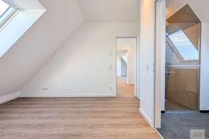 Altbau trifft Moderne: 4-Zimmer Maisonette-Wohnung – Lorettostrasse 45, 40219 Unterbilk, Düsseldorf – Vorschaubild 9