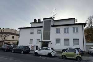 Komplett sanierte 3-Zimmer-Wohnung im Souterrain ab sofort zu vermieten