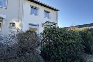 Reihenendhaus mit angrenzender Garage in Bremen Huchting