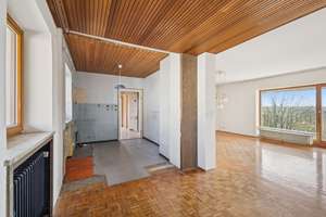 PROJEKT MIT WEITBLICK: Einfamilienhaus in Traumlage mit spektakulärem Modernisierungspotenzial – Die vollständige Adresse der Immobilie erhältst du vom Anbieter., 85614 Kirchseeon – Vorschaubild 4