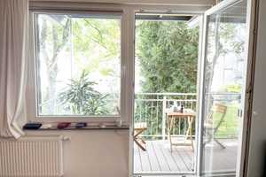 Modernes Apartment mit Balkon im Herzen von Köln | möbliert | 200m vom Rhein | 600m vom Hbf – Domstr. 72, 50668 Köln – Vorschaubild 1