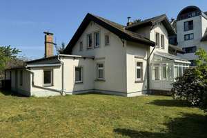 Liebhaberobjekt! EFH-Villa mit großem Grundstück oberhalb von Radebeul-Ost – Die vollständige Adresse der Immobilie erhältst du vom Anbieter., 1445 Radebeul – Vorschaubild 3