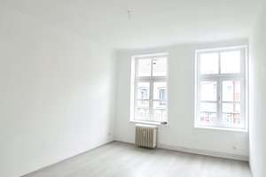 Perfekte Studenten-WG! Sanierte 3-Zimmer Wohnung mit moderner Einbauküche zu vermieten