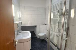Teilsanierte 3-Zimmer-Dachgeschosswohnung mit Neckarblick in Mannheim-Neuostheim – 68163 Neuostheim/Neuhermsheim, Mannheim – Vorschaubild 9