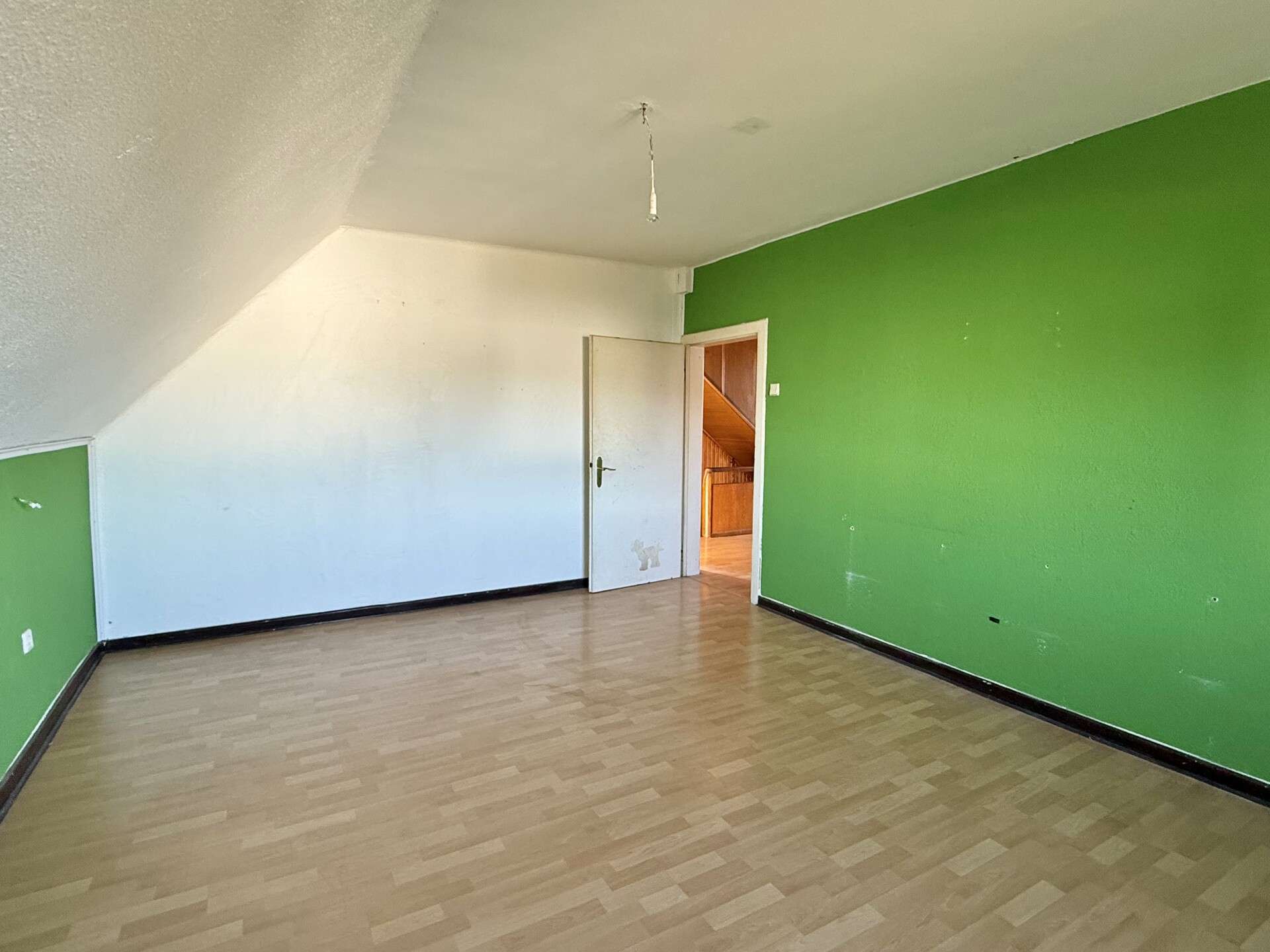 Immobilie in Gehlert - Einfamilienhaus mit großem Nebengebäude – großzügiges Grundstück inklusive! - Bild 17