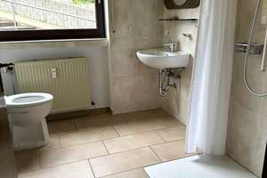 Gepflegtes Einfamilienhaus mit Einliegerwohnung in Obersetzen – Die vollständige Adresse der Immobilie erhältst du vom Anbieter., 57078 Obersetzen, Siegen – Vorschaubild 11
