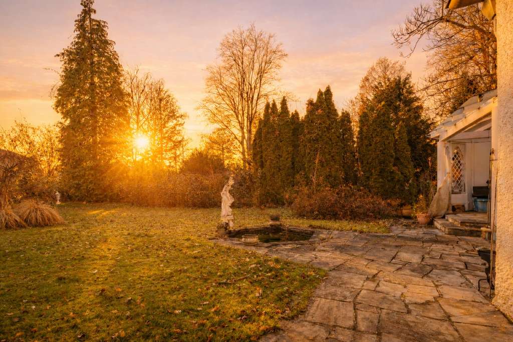 Immobilie in Straubing - Stilvoll wohnen mit Hauscharakter – Eigentumswohnung mit Potential "Frauenbrünnl" - Bild 2