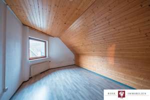 Leben in der Idylle!
Gepflegtes Einfamilienhaus mit Garage und sensationellem Garten in Rudersberg- – Die vollständige Adresse der Immobilie erhältst du vom Anbieter., 73635 Rudersberg – Vorschaubild 32