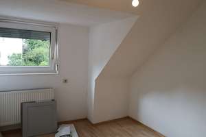 Helle 3,5-Zimmer-Altbauwohnung im Stuttgarter Westen mit schönem Ausblick & sehr guter Anbindung – Botnanger Straße 2, 70193 Kräherwald, Stuttgart – Vorschaubild 12