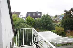 Renovierte, helle Dachgeschosswohnung im Grünen mit Balkon und Echtholzparkett – Auf'm Kahr 11, 45239 Fischlaken, Essen – Vorschaubild 19