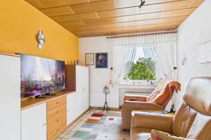 Charmantes Zweifamilienhaus mit Halle, Garage und Garten bereits in WEG! – Die vollständige Adresse der Immobilie erhältst du vom Anbieter., 42857 Kremenholl, Remscheid – Vorschaubild 9