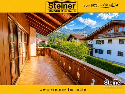 3,5-Zimmer Maisonette-Wohnung ca. 105m², eigener Eingang, 1. OG/DG, EBK, 2 Balkone, Keller, Garage