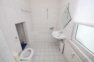 Attraktive 3,5 Zimmer-Etagenwohnung mit großem Tageslichtbad in zentraler Lage von Gelsenkirchen – Arminstr. 13, 45879 Altstadt, Gelsenkirchen – Vorschaubild 6