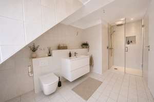 Wohnen auf zwei Ebenen! Helle Maisonettewohnung mit Balkon und Garage in Köln-Mengenich – 50829 Bocklemünd/Mengenich, Köln – Vorschaubild 22