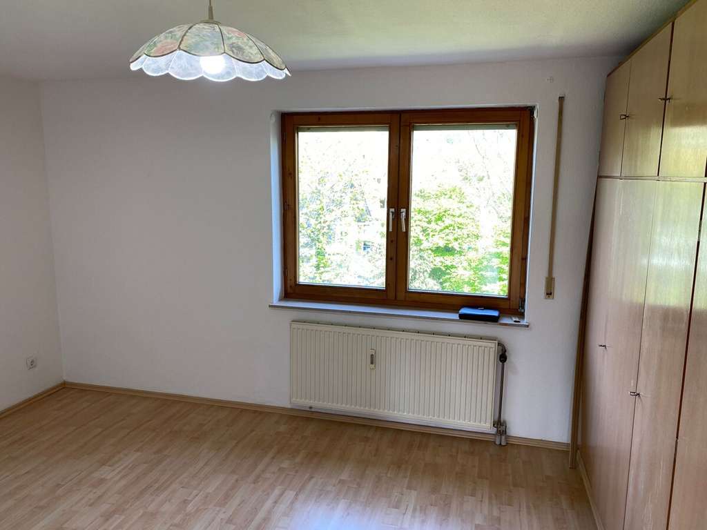 Immobilie in Dossenheim - Großzügige 2ZKB Wohnung mit Balkon und Stellplatz - Bild 3