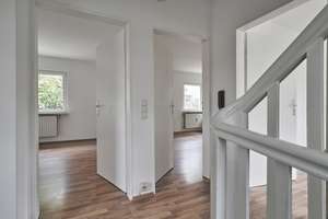 Schönes Wohnhaus mit Ladenfläche in zentraler Lage – Brunhildestraße 20, 61389 Schmitten – Vorschaubild 18