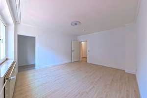 Großzügige 3,5-Zimmer Wohnung mit Balkon in der lebendigen Oberhausener Altstadt-Süd – Die vollständige Adresse der Immobilie erhältst du vom Anbieter., 46045 Altstadt-Süd, Oberhausen – Vorschaubild 5
