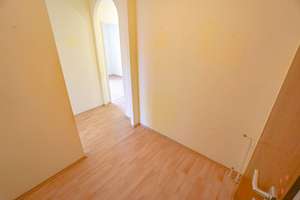 72 qm mit Wow-Effekt: lichtdurchflutet und charmant, frei gestaltbare 3 Zi.- Wohnung mit Aufzug – Die vollständige Adresse der Immobilie erhältst du vom Anbieter., 80809 Am Riesenfeld, München – Vorschaubild 3