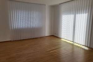 Sehr schöne 3 -Zimmer-Wohnung mit Loggia in Krefelder Innenstadt – Die vollständige Adresse der Immobilie erhältst du vom Anbieter., 47798 Stadtmitte, Krefeld – Vorschaubild 4