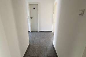 Ehemaliges Bahnwärterhaus mit großem Garten,  15 min mit der Bahn (22 min mit S-Bahn) nach München – Bahnweg 5, 85567 Grafing bei München – Vorschaubild 9