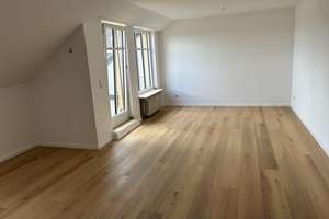 Großzügiges 1 DG Apartment mit Loggia