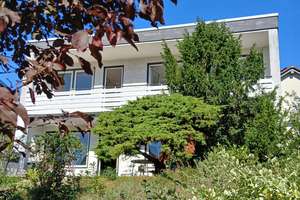 Freistehendes Einfamilienhaus mit Garage in Seeheim-Jugenheim von privat – Die vollständige Adresse der Immobilie erhältst du vom Anbieter., 64342 Seeheim-Jugenheim – Vorschaubild 1