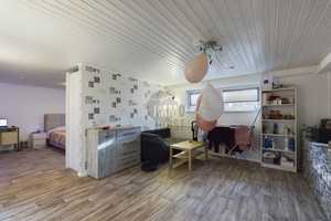 Großzügiger Bungalow mit Pool, Einliegerwohnung im UG, ausbaufähigem Dachboden & großem Garten! – Hannover (Kreis) – Vorschaubild 18