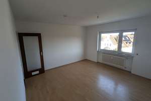 Modernisiertes Wohnglück: Helle 3-Zi.-Wohnung mit 2 Balkonen, EBK & Aufzug in Schoppershof – Die vollständige Adresse der Immobilie erhältst du vom Anbieter., 90491 Schoppershof, Nürnberg – Vorschaubild 11