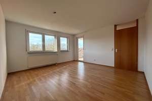 Charmante 3-Zimmer-Wohnung mit Sonnenbalkon – Ihr neues Zuhause in Reutlingen – Pestalozzistraße 93, 72762 Reutlingen-Mitte, Reutlingen – Vorschaubild 8