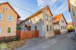 Viel Raum zum Leben – Großzügiges Einfamilienhaus mit ausbaufähiger Scheune – Kleinkrossen 4, 7407 Saalfeld-Rudolstadt (Kreis) – Vorschaubild 2