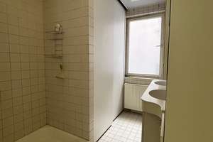 Altbau-Charme trifft Komfort – 2,5-Zimmer mit Balkon in Stuttgart – Die vollständige Adresse der Immobilie erhältst du vom Anbieter., 70435 Zuffenhausen-Mitte, Stuttgart – Vorschaubild 11