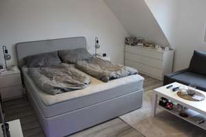 Geräumige 3ZKB Dachgeschosswohnung inkl. Einbauküche und Gartenmitbenutzung – Scheidter Straße 82, 66125 Dudweiler (Ortsteil), Saarbrücken – Vorschaubild 1