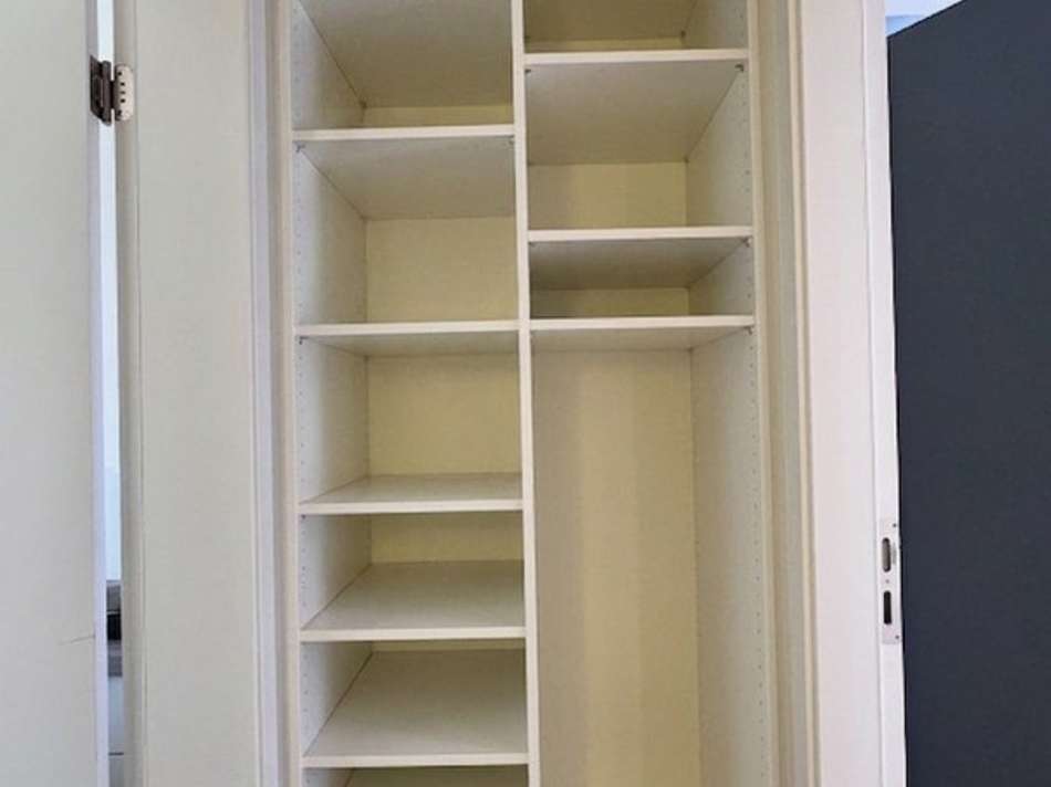 Einbauschrank bei Kellertreppe