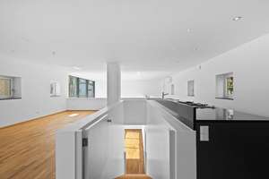 Besser als eine Penthouse Wohnung! 
Große Dachterrasse, schöner Garten, 
hohe Räume u. 2x TG-Plätz – Die vollständige Adresse der Immobilie erhältst du vom Anbieter., 93049 Westenviertel, Regensburg – Vorschaubild 58