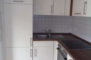 Singles aufgepasst: Zwei-Zimmer-Wohnung mit Balkon und Einbauküche